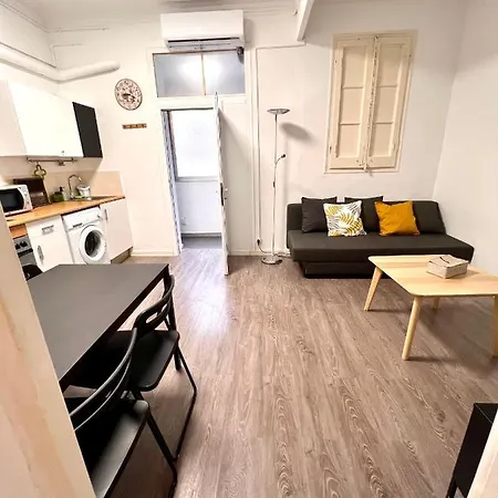 Poble Sec. Excelente Ubicacion Cerca De La Playa Y De Ramblas Apartment
