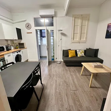 Poble Sec. Excelente Ubicacion Cerca De La Playa Y De Ramblas Apartment